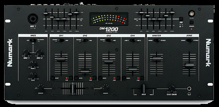 DJ mixer
